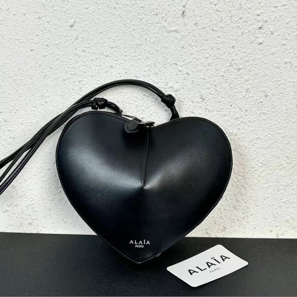 Alaia Black Heart-Shaped Crossbody Bag - Picture 1 of 8